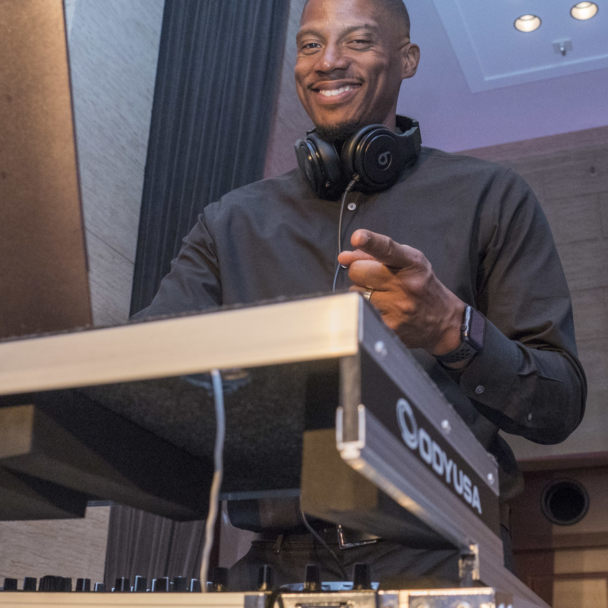DSC00452 DJ D Sharp